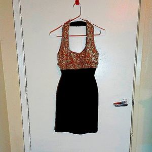 VINTAGE KNIT DRESS WITH SEQUINED AND FAUX PEARL BODICE SIZE SMALL MADE IN HONG